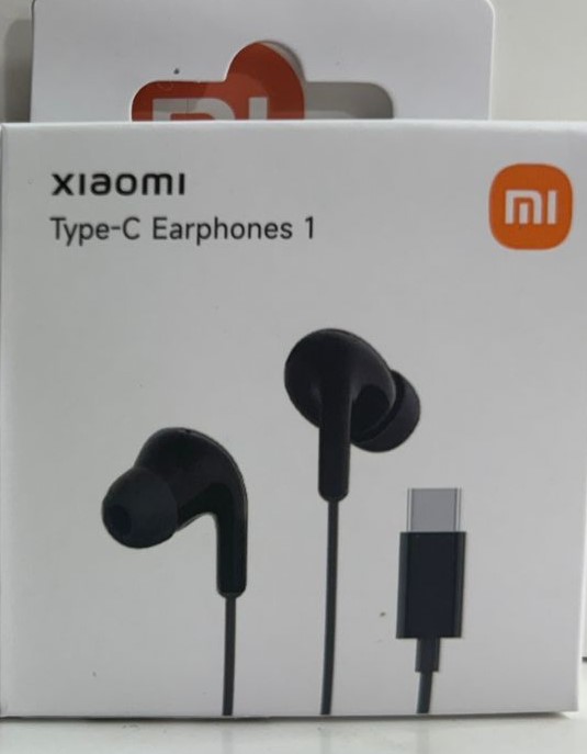 XIAOMI Type-C in-Ear Earphones with 12.4mm Drivers, HD Microphone, and IP54 Dust & Water Resistance
